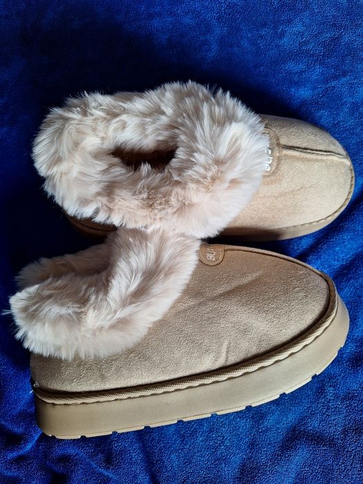 Zimowe damskie buty ocieplane, kapcie 40,wkładka 24,5 cm