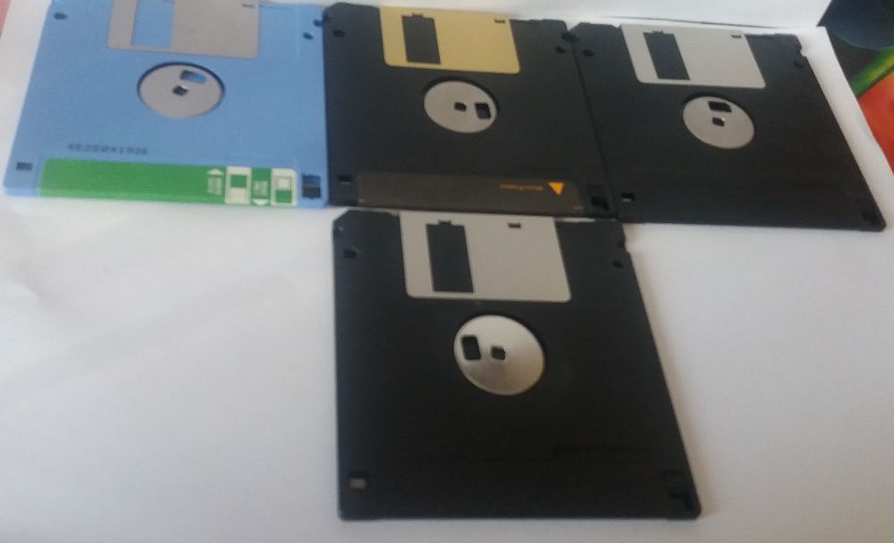 Продам дискеты для компьютера