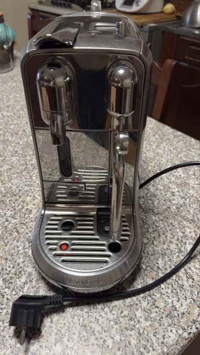 Nespresso Creatista Plus
