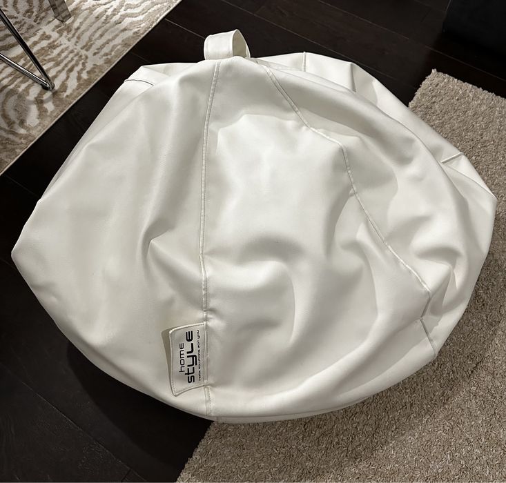 Puffs em forma de pêra