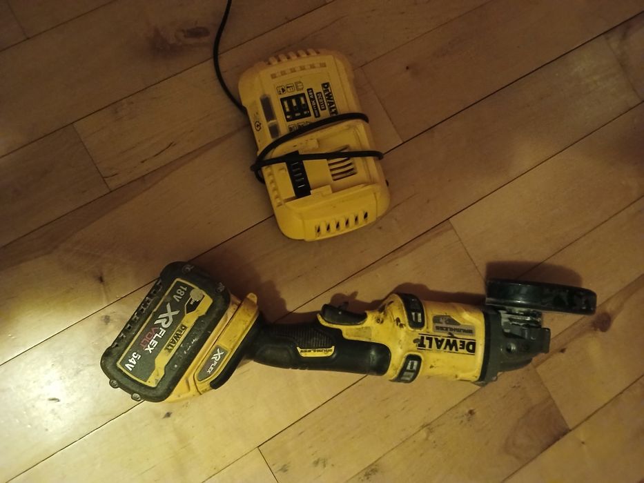 Szlifierka kątowa. Flex Dewalt dcg414 plus aku 6 ah i ładowarka