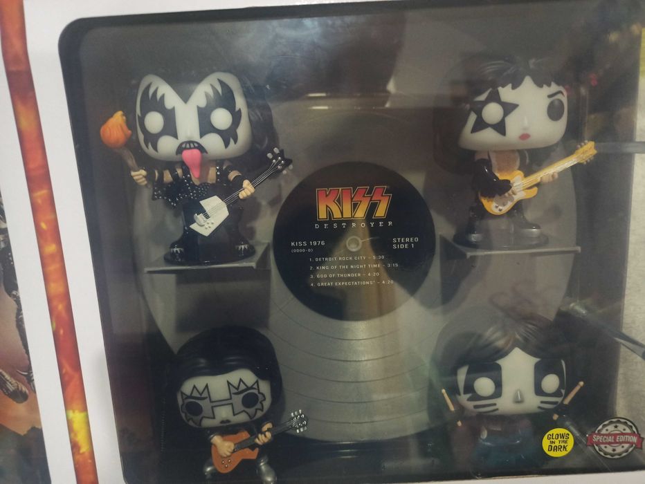 Funko pop selados banda kiss special edition glows in the dark