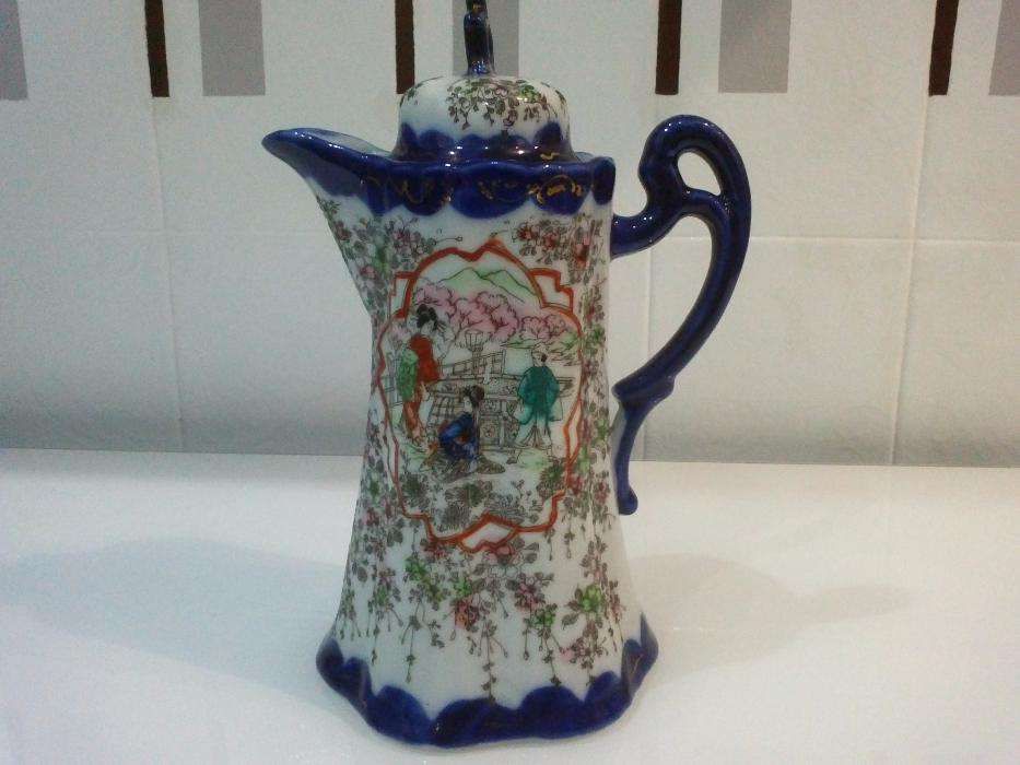 Cafeteira em porcelana Chinesa