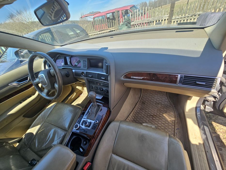 Audi a6 c6 deska rozdzielcza konsola pasy