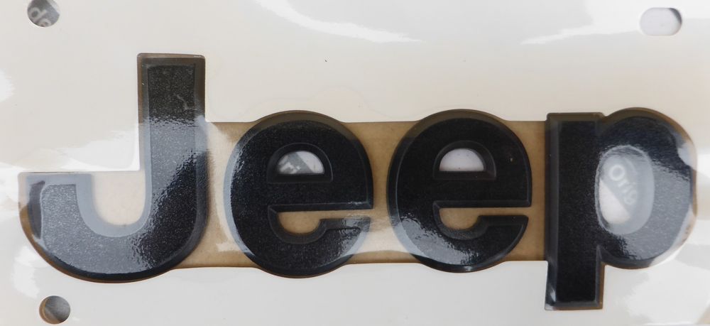 jeep znaczek emblemat 2011-2022
