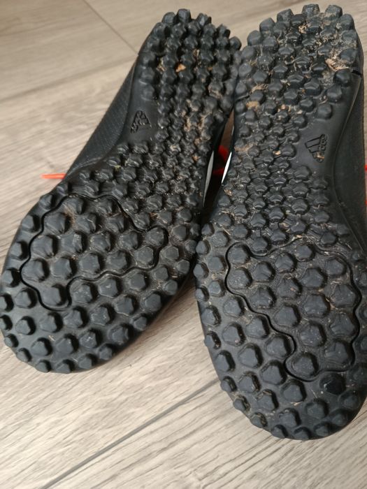 Żwirowki/korki buty do piłki nożnej 34 ADIDAS