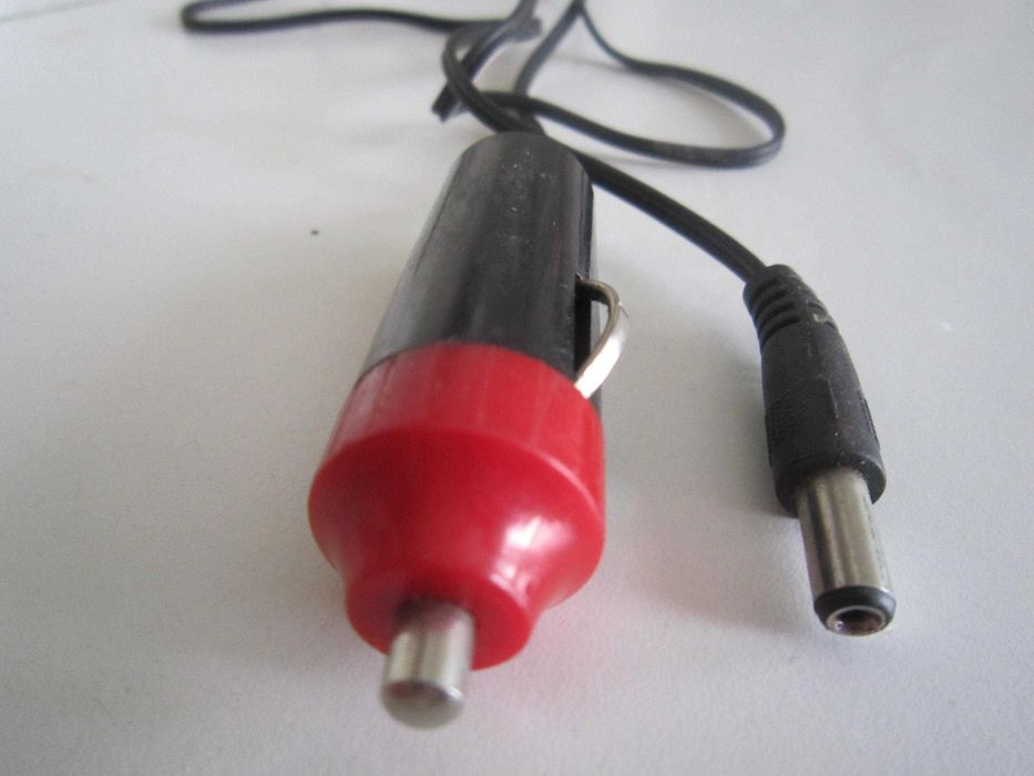 Carregador para arca frigorífica a partir de isqueiro de carro