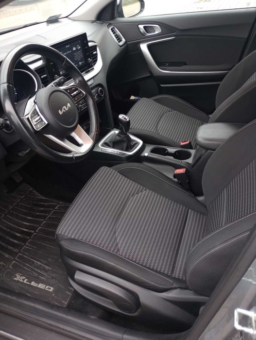 Kia xceed 1.5 2021 r 160 koni
