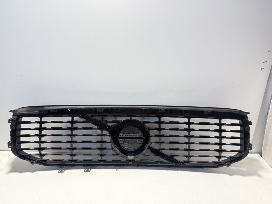 Volvo XC40 grill atrapa chłodnicy R-design 18-22