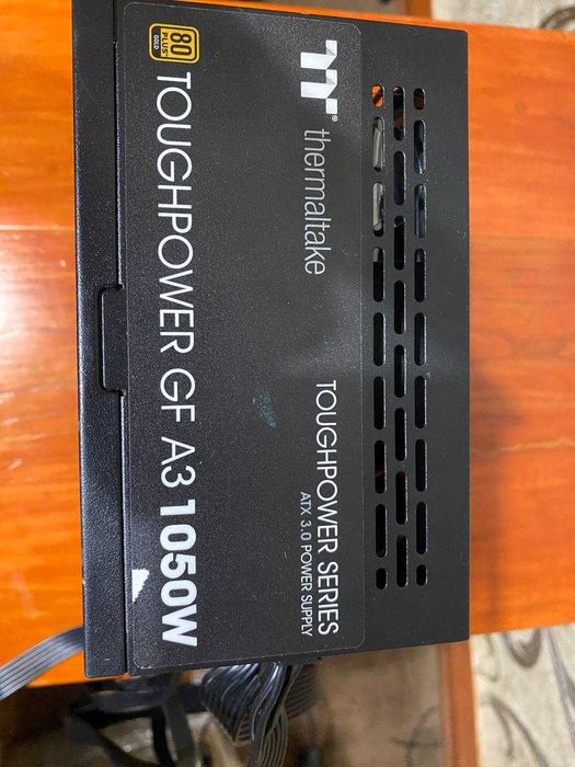 Блок живлення Thermaltake Toughpower PF3 1050w 80 plus gold