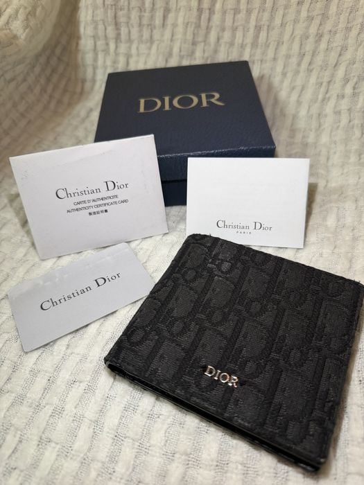 "Authenticated" Dior CD Icon Wallet (includes DIOR guarantee & DIOR warranty card)