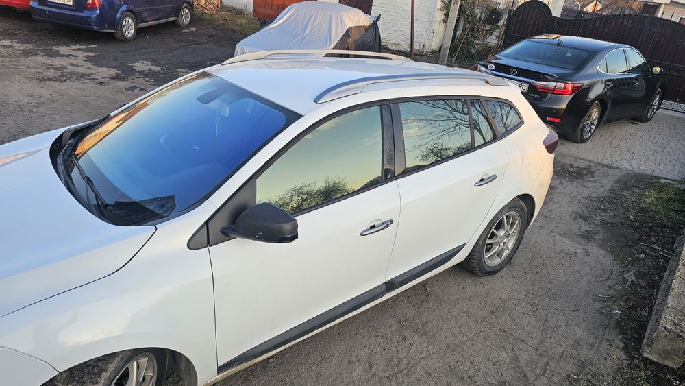 Продам меган 2011 рік gtlin