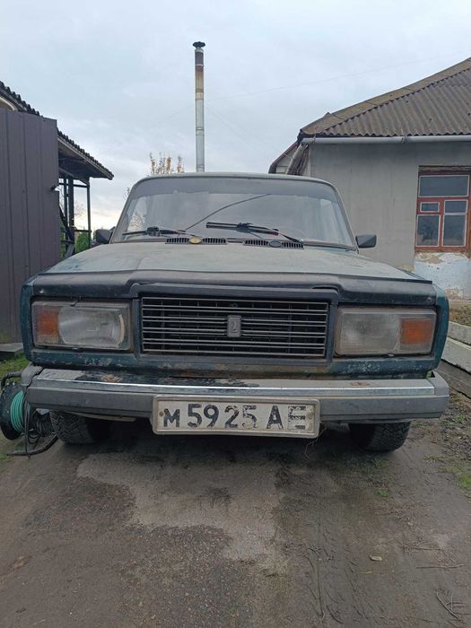 автомобіль ваз 2105