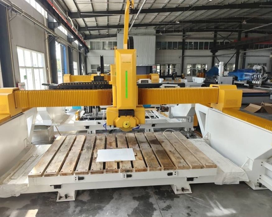 Piła mostowa CNC do kamienia 4+1 osiowa