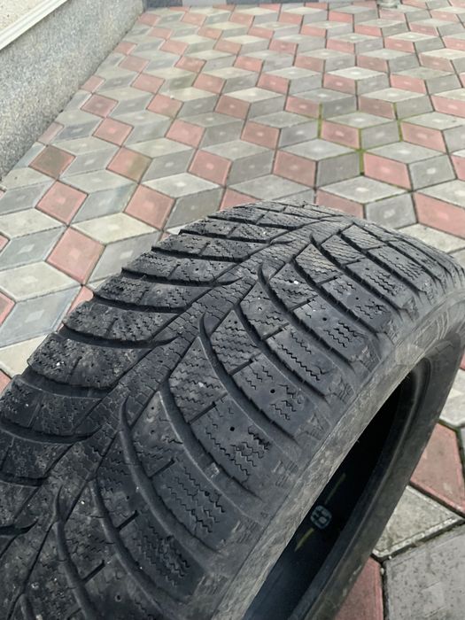 Резина 235/60/18 зима 4шт