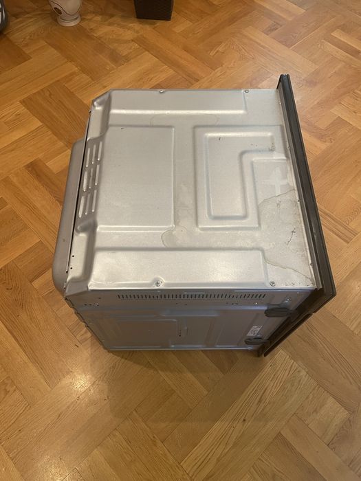 Духова піч вбудована Ariston .