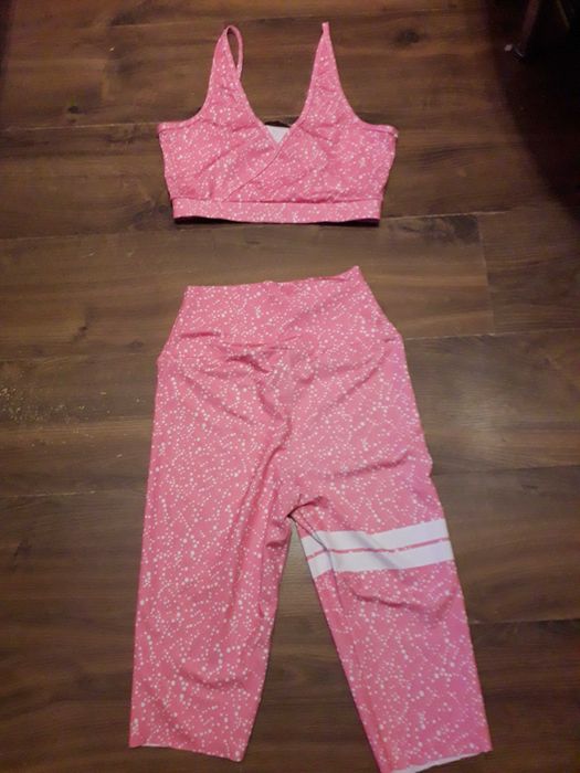 zestaw  koszulka spodenki damskie