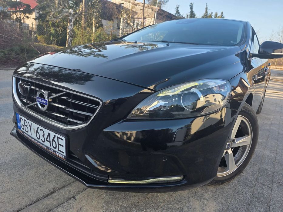 Volvo V40 OCEAN RACE 2014 r. 2.0 Diesel 190 KM.PANORAMA,SKÓRA,NAWI,XENON,267 km.