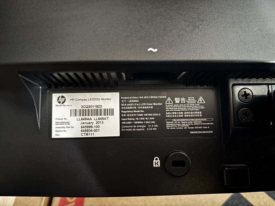 Monitor Hp Compaq 22” LE2202x jak nowy