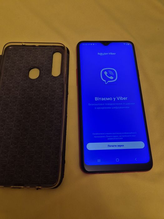 Телефон Samsung Galaxy A20s червоного кольору