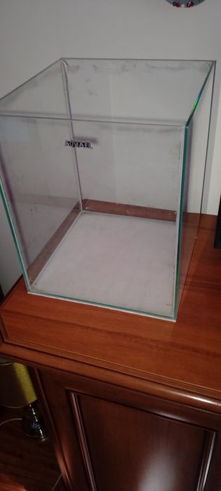 Akwarium kostka .