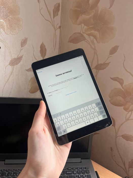 Apple Ipad mini 2 16GB на запчастини або розблокування