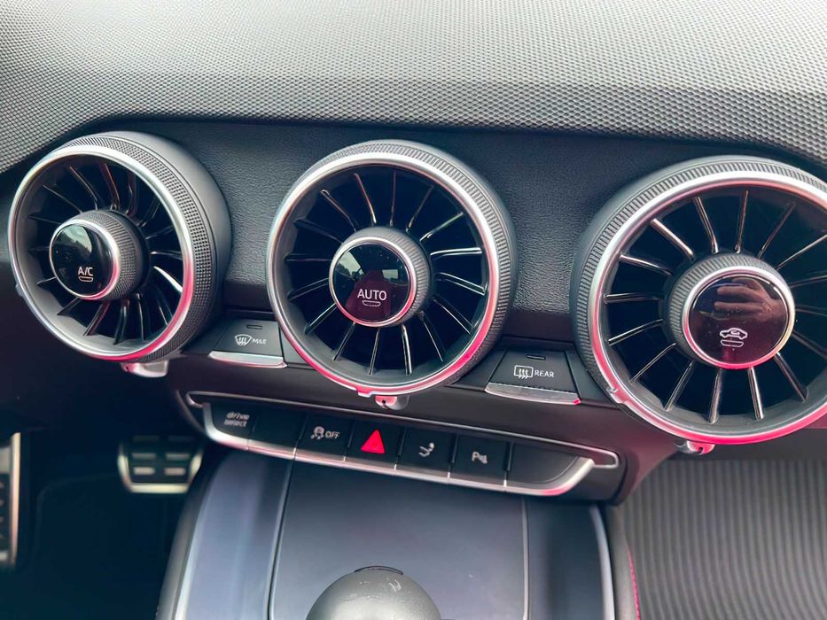 Audi TT quattro      2018