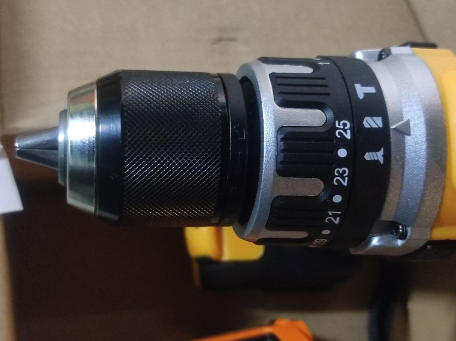 Berbequim DeWalt novo com 1 bateria
