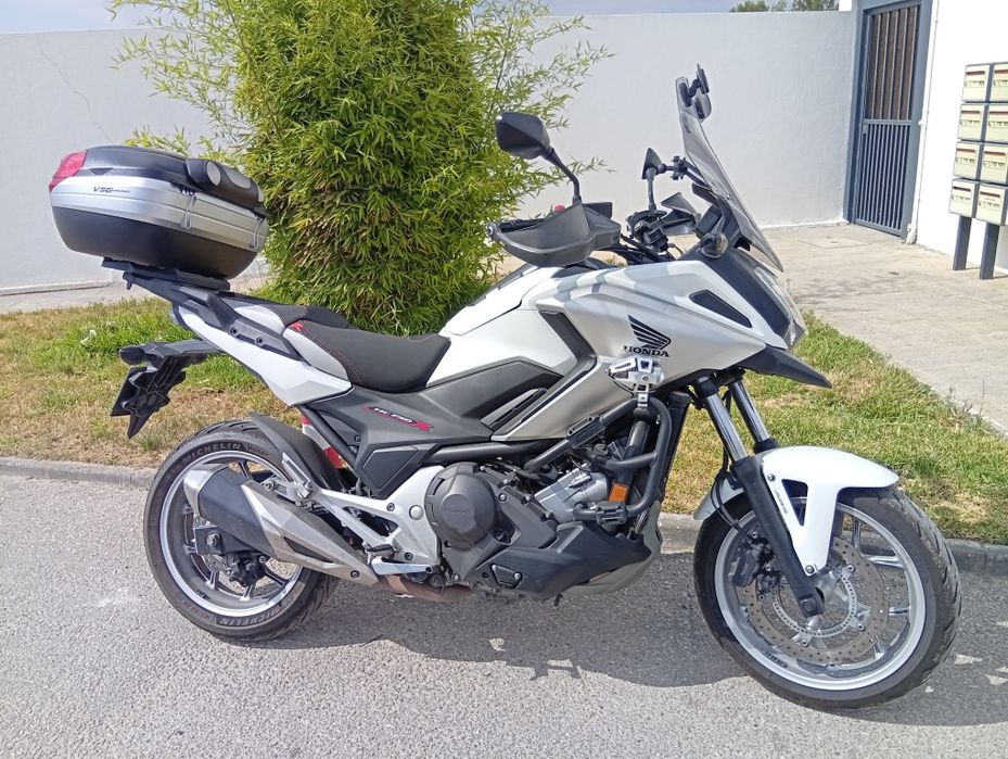 Honda NC 750x DCT 2016- Muitos extras - 5000€