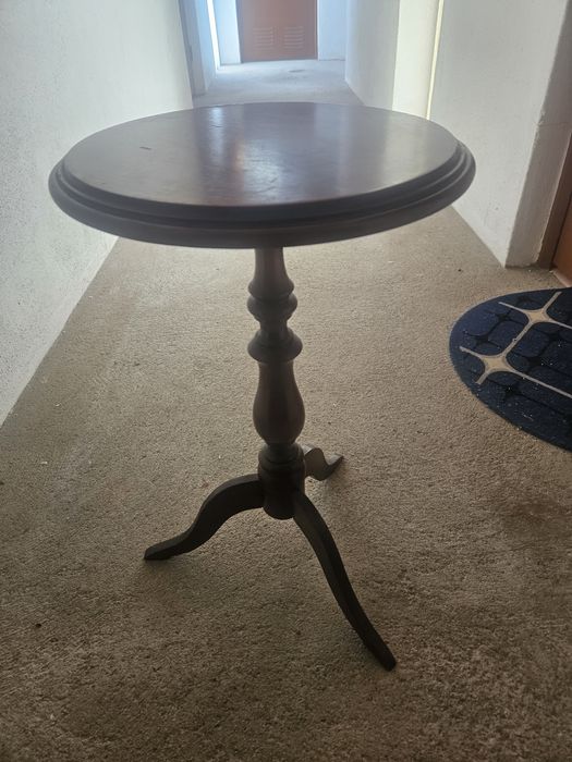 Suporte de vaso de madeira
