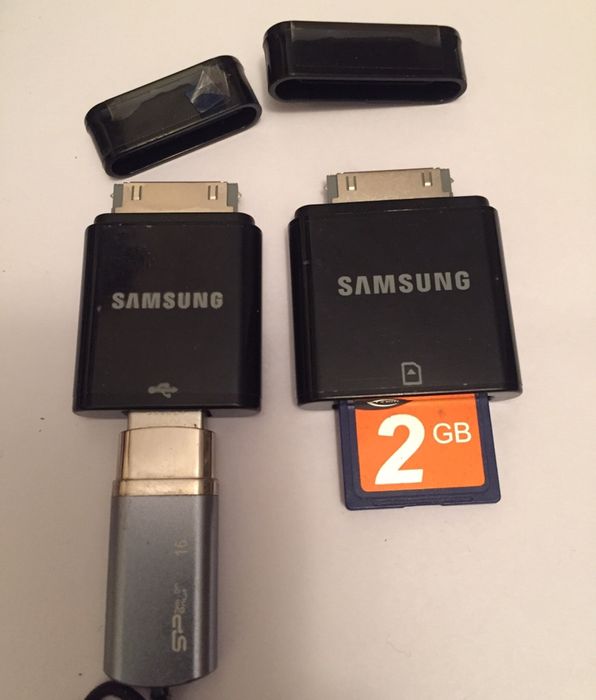 Фирменные переходники Samsung для USB и карт памяти
