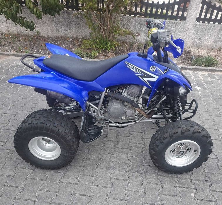 Moto4 Yamaha Raptor 250 (2011)