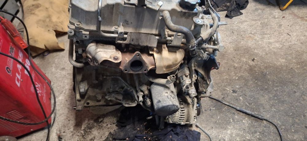 Silnik mitsubishi l200 2.5 did 178 KM 4d56 2013 r zatarty na panewkach