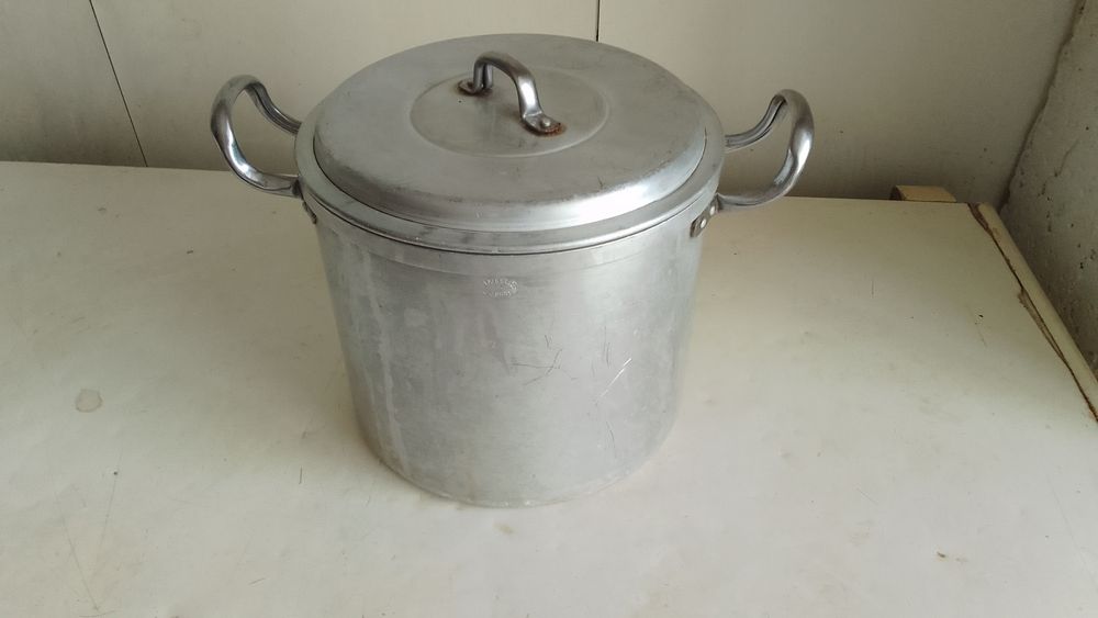 Vários itens usados em Amadora