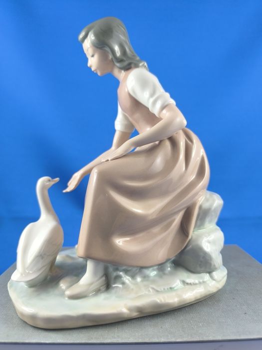 Gęsiarka Nao by Lladro Hiszpania #porcelana #ozdoba  #dekoracja