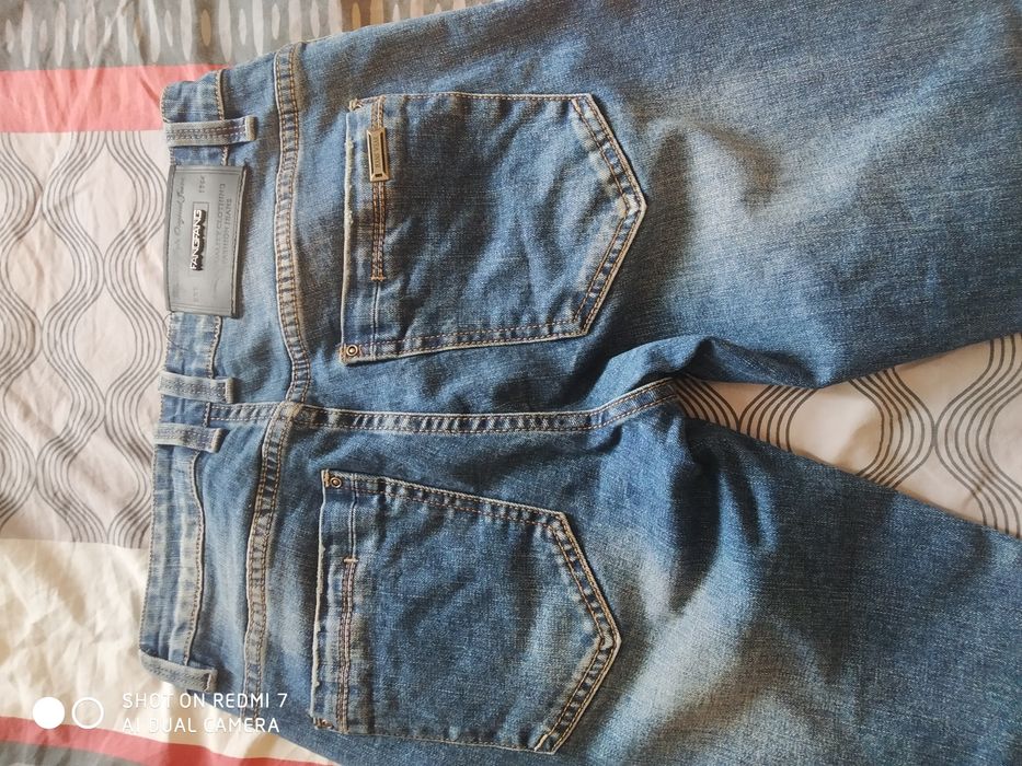 Джинси на підлітка