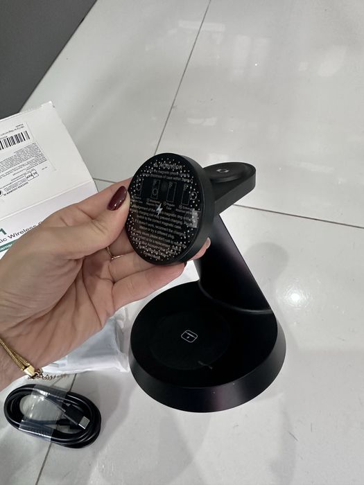 Stacja ladujaca 3w1 Magsafe