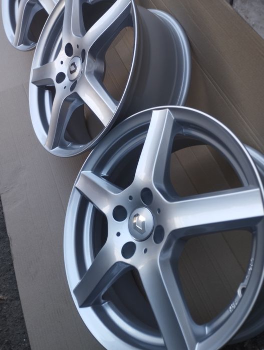 New Р16   4 100 диски Renault/Germany.