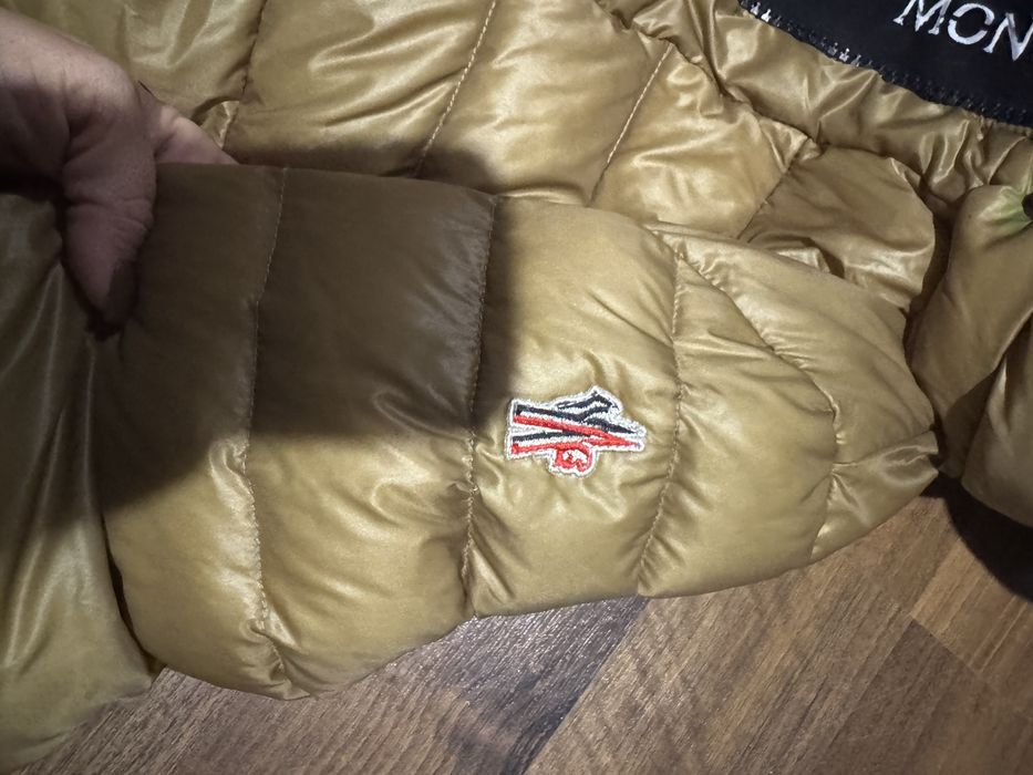 Kurtka moncler xs/s