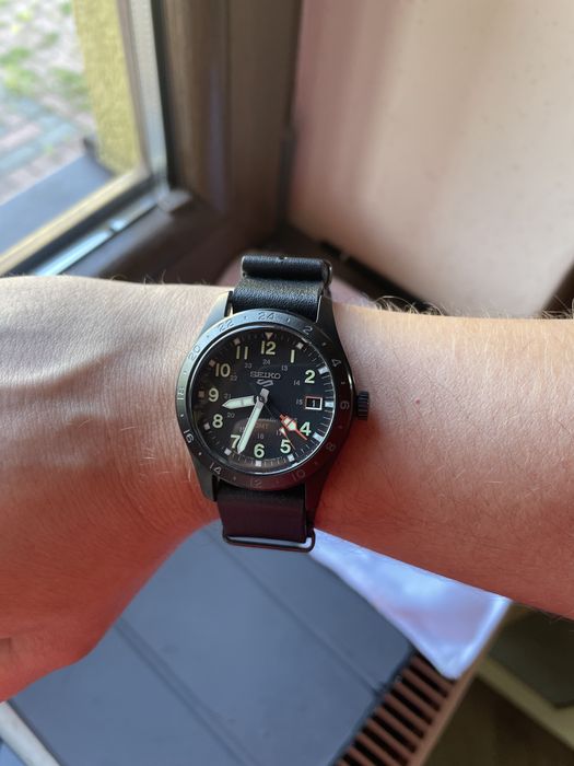 Seiko 5 Sports Field z funkcją GMT - SSK025