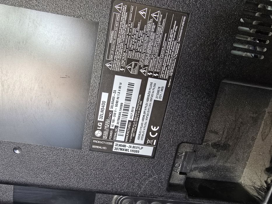 TV LG 32" mais suporte parede