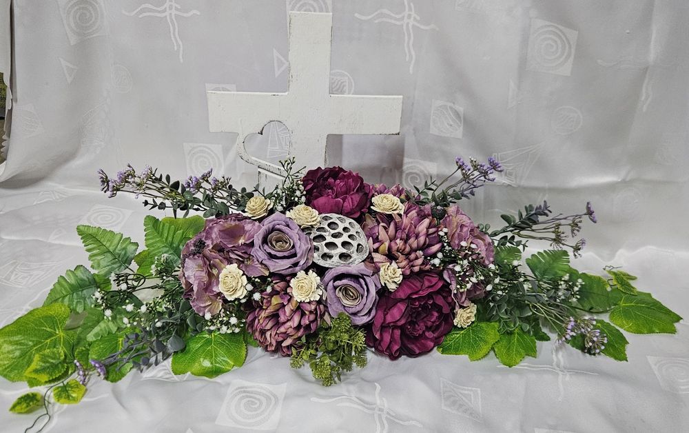 Stroik na grób, cmentarz Wszystkich Świętych, ozdoba, wianek