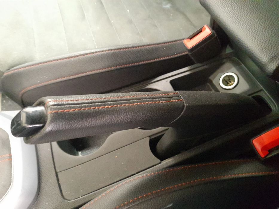 Travão de mão / parque SEAT Arona (KJ7)