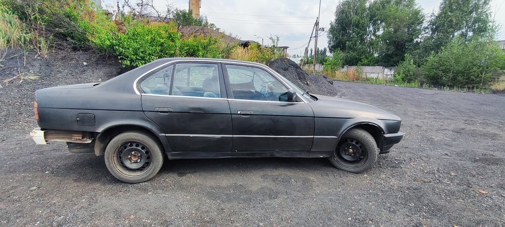 Продам БМВ е34 520i