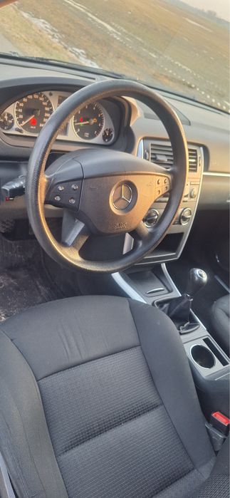 Sprzedam Mercedes B klasa