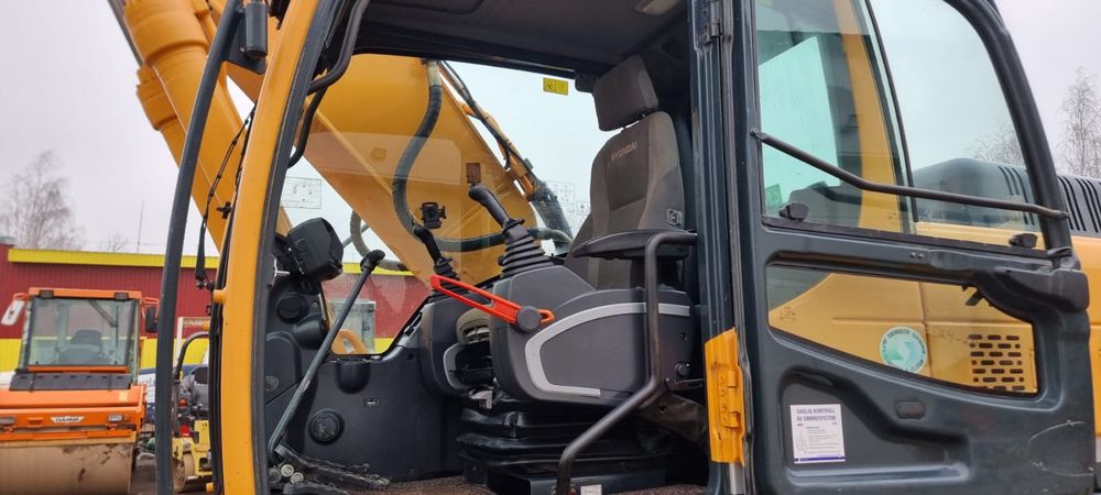 Продам экскаватор Hyundai HX 300 L