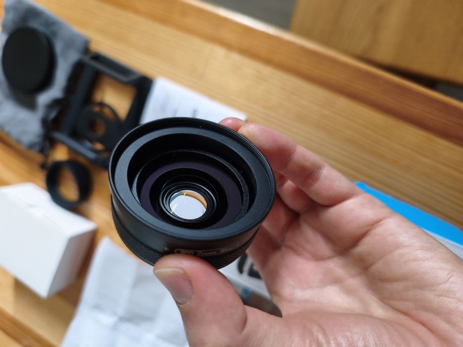 Макро об'єктив Apexel APL-ZM100 Zoom Macro для смартфонів.