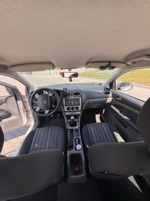 Ford Focus 2 rest