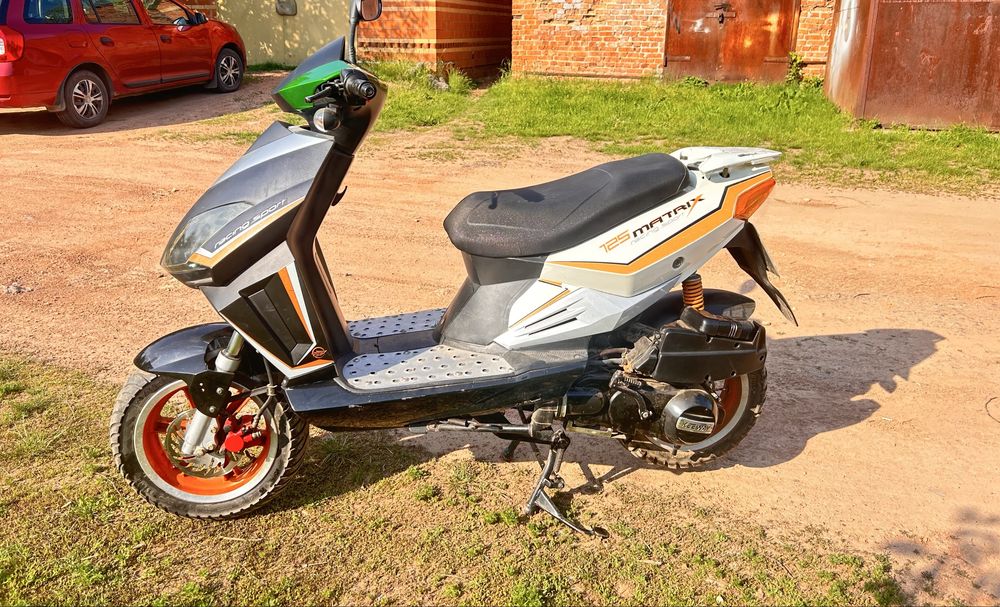 Скутер keeway 125