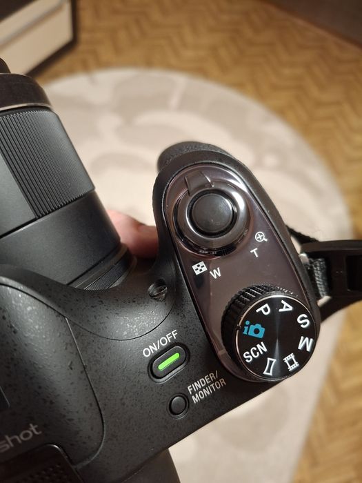 Продам фотоапарат Sony